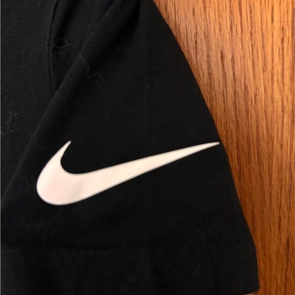 Nike Black T-Shirt with Yellow Graphic - Picture 2 of 5